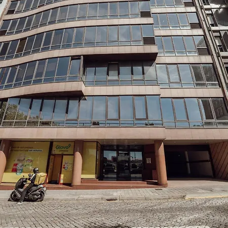 Апартаменты Trindade Deluxe By Hosty *