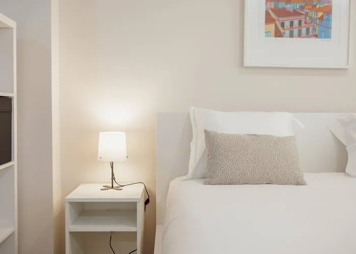 Trindade Deluxe By Hosty