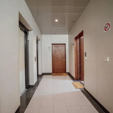 Trindade Deluxe By Hosty